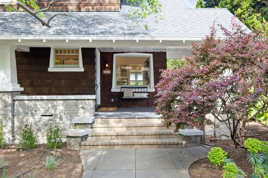 5633 Oak Grove Ave, Oakland, CA 94618 - #3