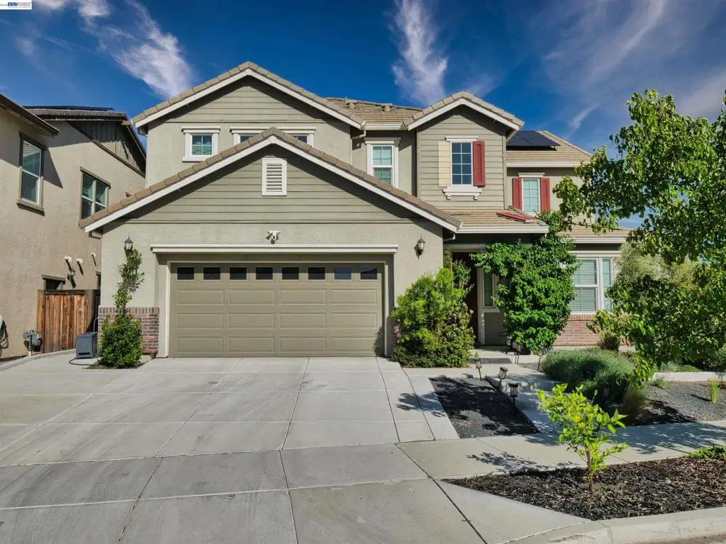 2582 Azalea Ave, Tracy, CA 95376 - #1