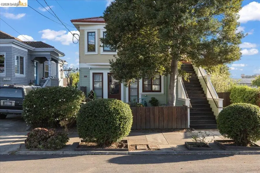 2201 Coloma St., Oakland, CA 94602 - #2
