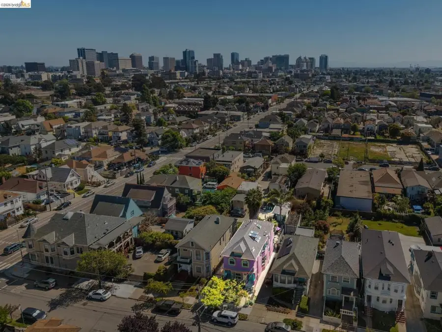823 32nd, Oakland, CA 94608 - #3
