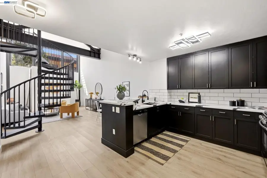 330 13th St #1A, Oakland, CA 94612 - #2