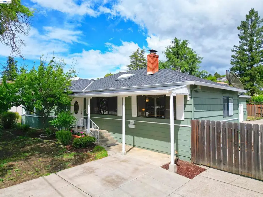 18616 Sandy Rd, Castro Valley, CA 94546 - #2