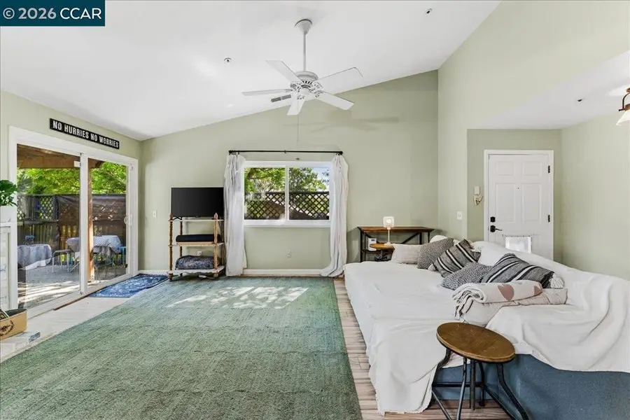 1734 Casa Grande St, Benicia, CA 94510 - #3