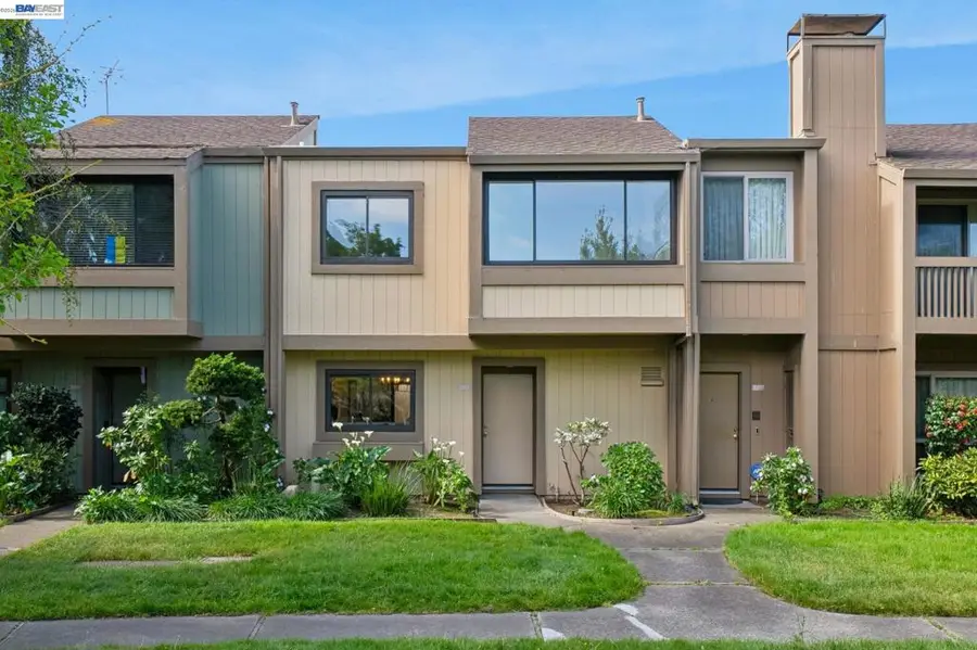 3343 Solomon Ln, Alameda, CA 94502 - #2