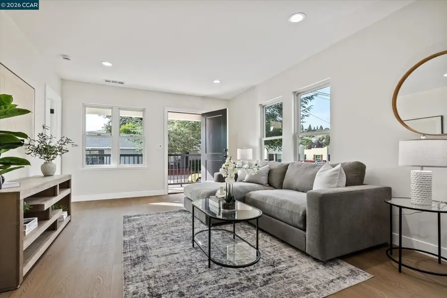 2027 Castro St, Martinez, CA 94553 - #3