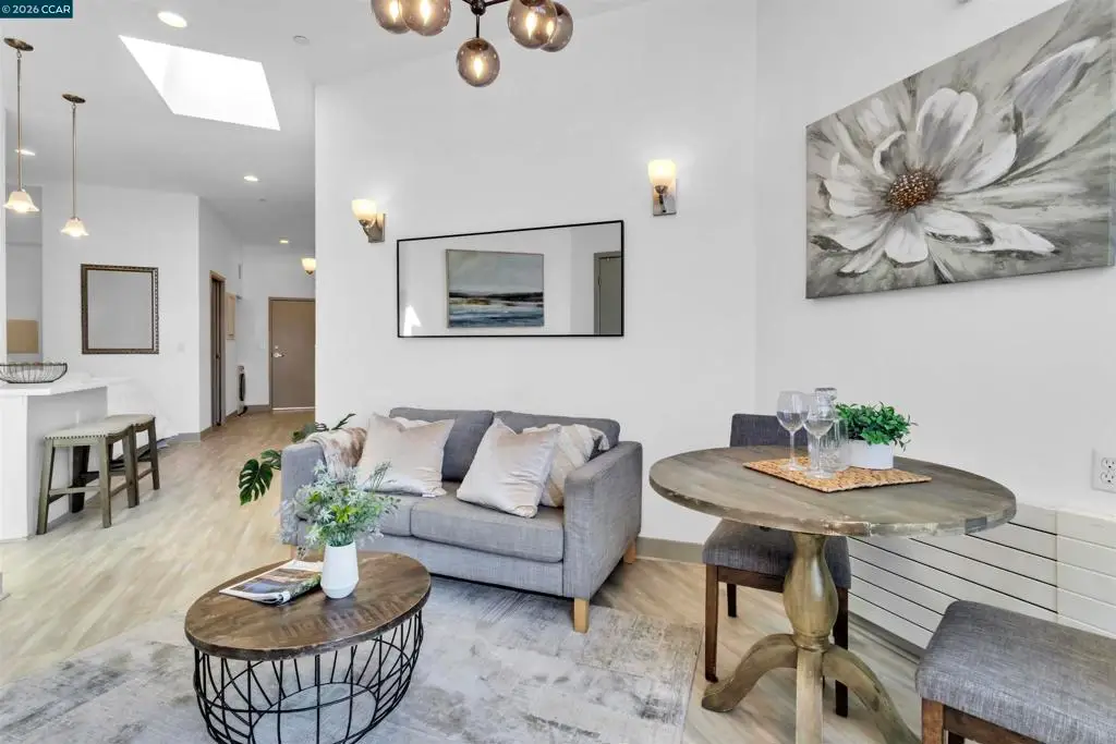 410 Webster St #5, Oakland, CA 94607 - #1