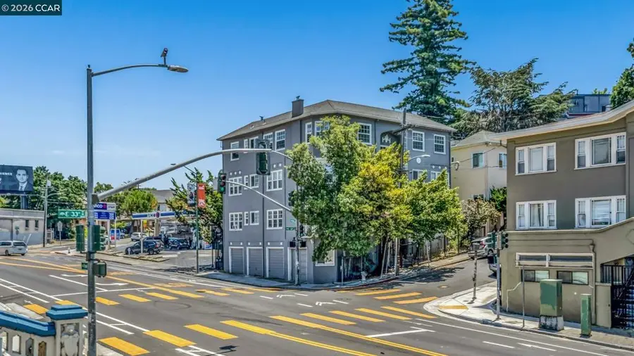 1000 E 33rd St, Oakland, CA 94610 - #3