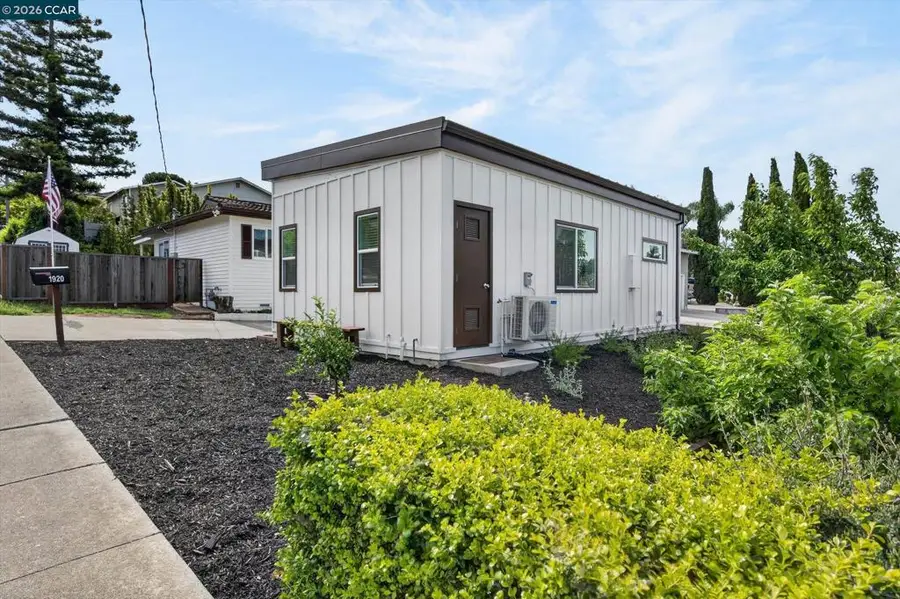 1920 E 3rd St, Benicia, CA 94510 - #3