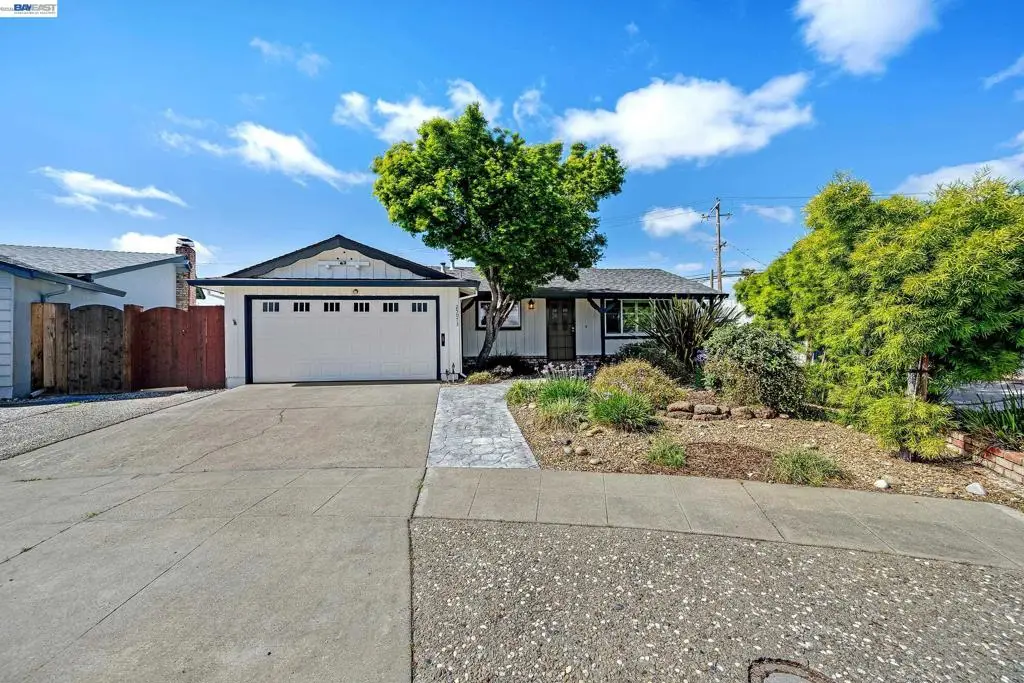 25073 Belhaven St, Hayward, CA 94545 - #1