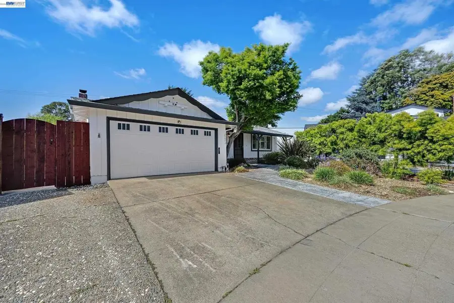 25073 Belhaven St, Hayward, CA 94545 - #3