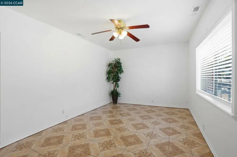 1370 Vine Ave, Martinez, CA 94553 - #3