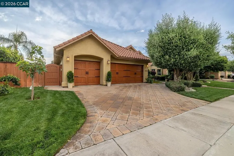 2531 Poppy Dr, Lodi, CA 95242 - #3