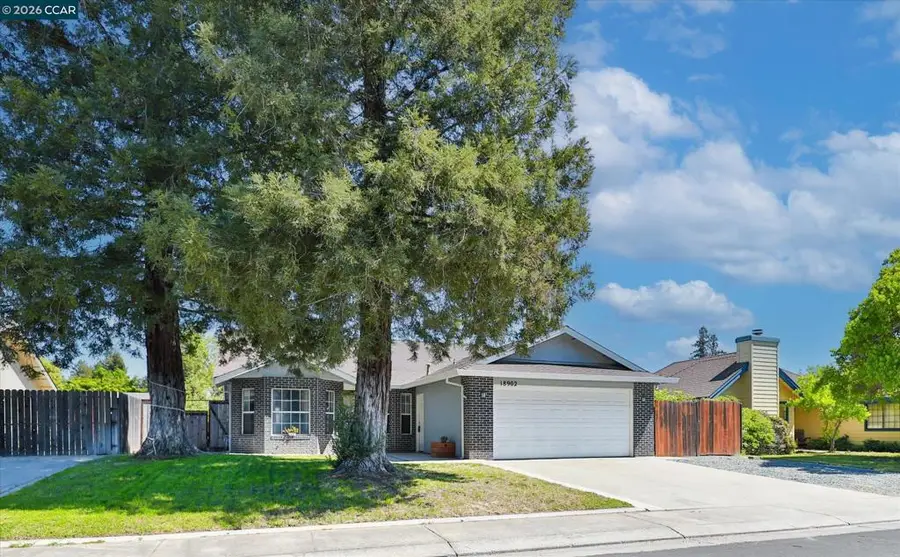 18902 Arrowhead Dr, Lockeford, CA 95237 - #2