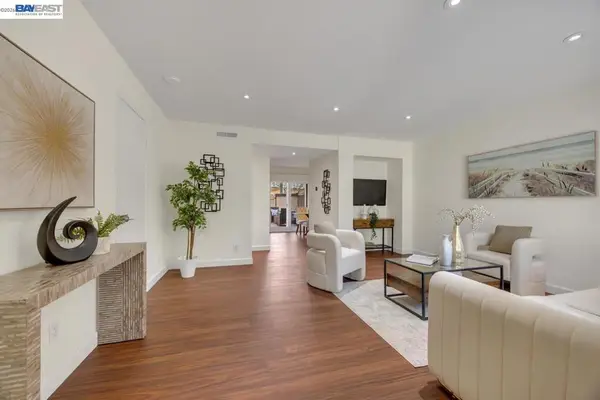 4452 Del Valle Pkwy, Pleasanton, CA 94566