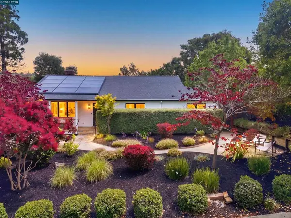 31 Crestview Drive, Orinda, CA 94563