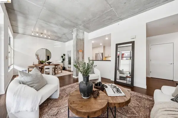 288 3rd St #104, Oakland, CA 94607