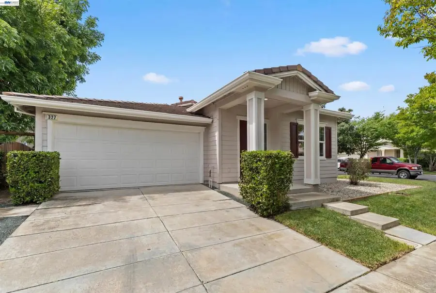 327 Goodall Dr, Mountain House, CA 95391 - #3
