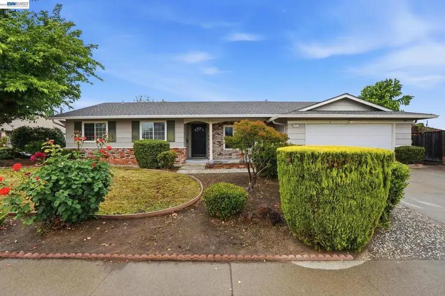 311 Huntington Dr, Antioch, CA 94509 - #2