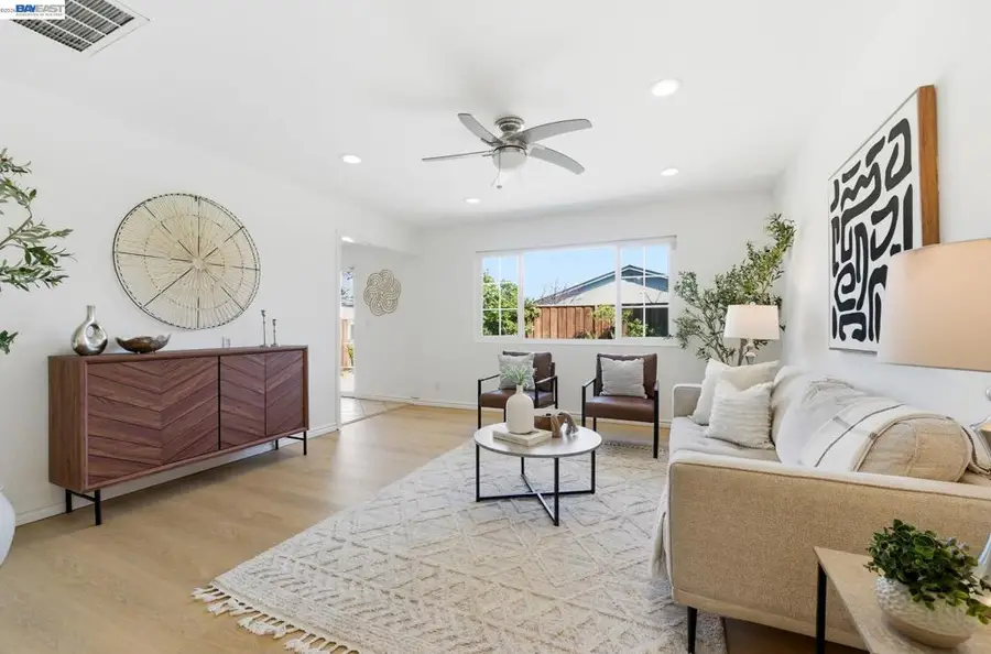2446 Bing Pl, Union City, CA 94587 - #2