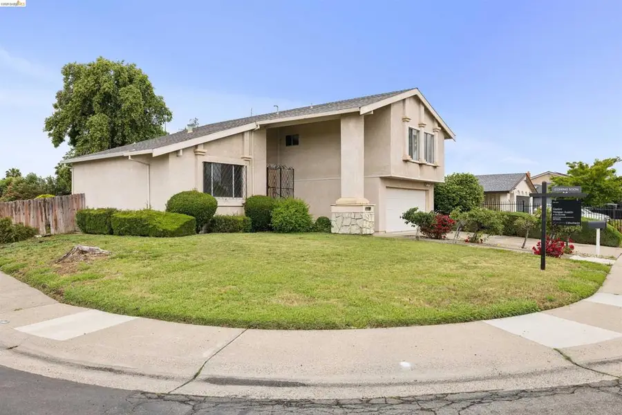 7360 Meadowgate Dr, Sacramento, CA 95823 - #2