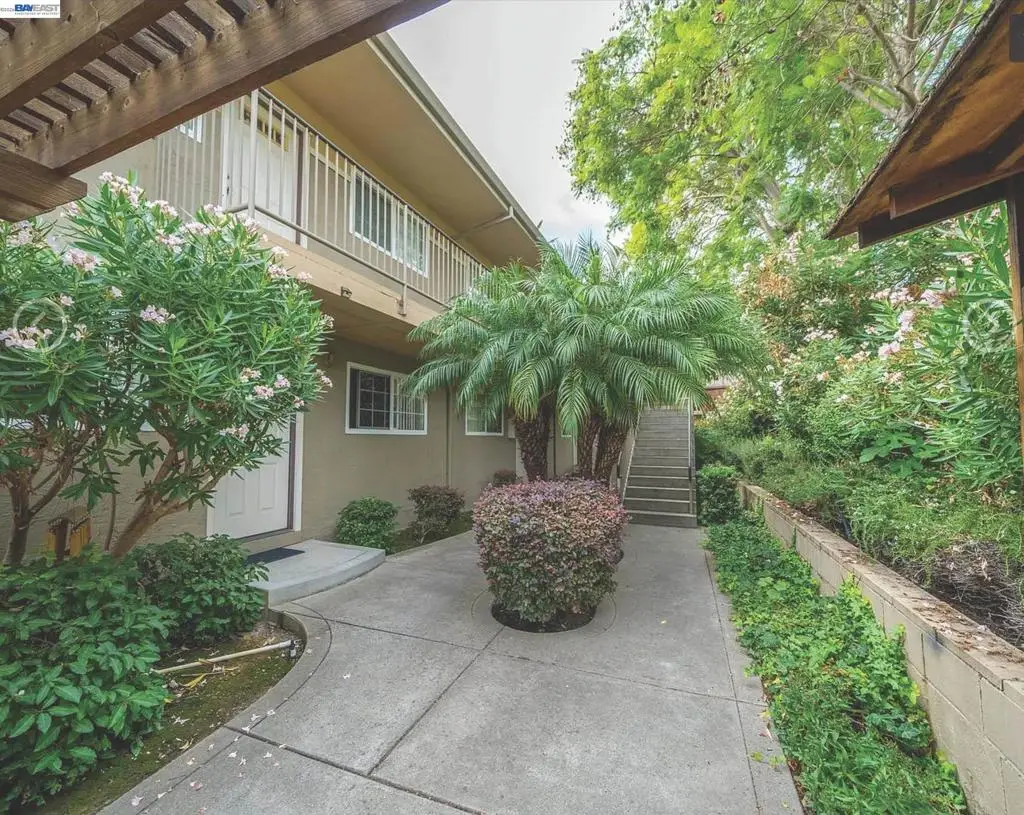 106 E K St, Benicia, CA 94510 - #1