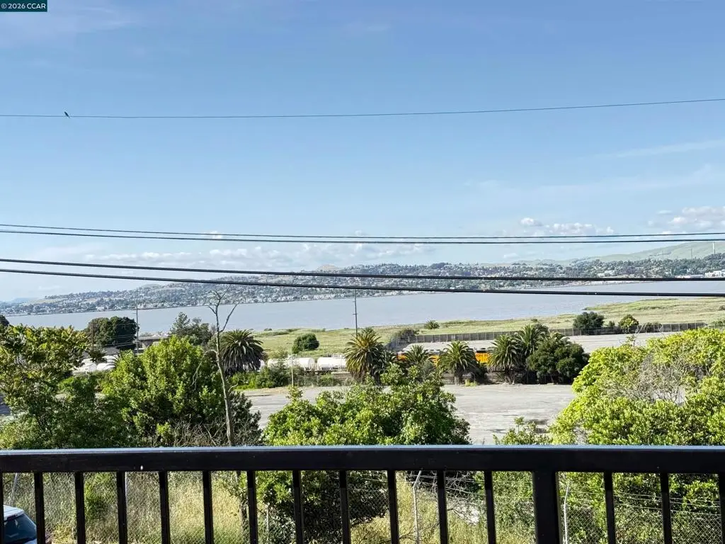 125 Foster St, Martinez, CA 94553 - #1