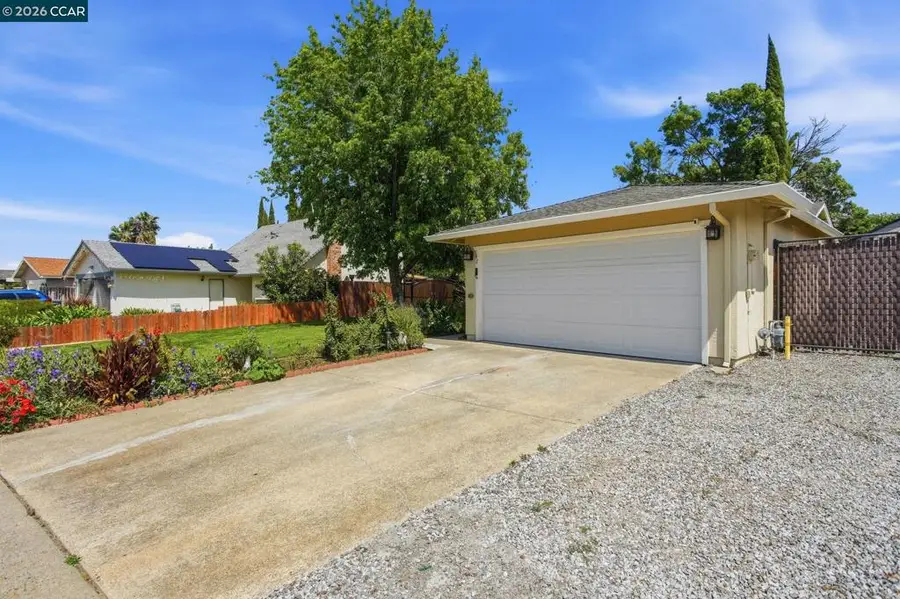 142 Plymouth Ct, Vacaville, CA 95687 - #3