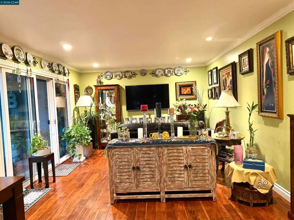 1036 Oak Grove Rd #105, Concord, CA 94518 - #1