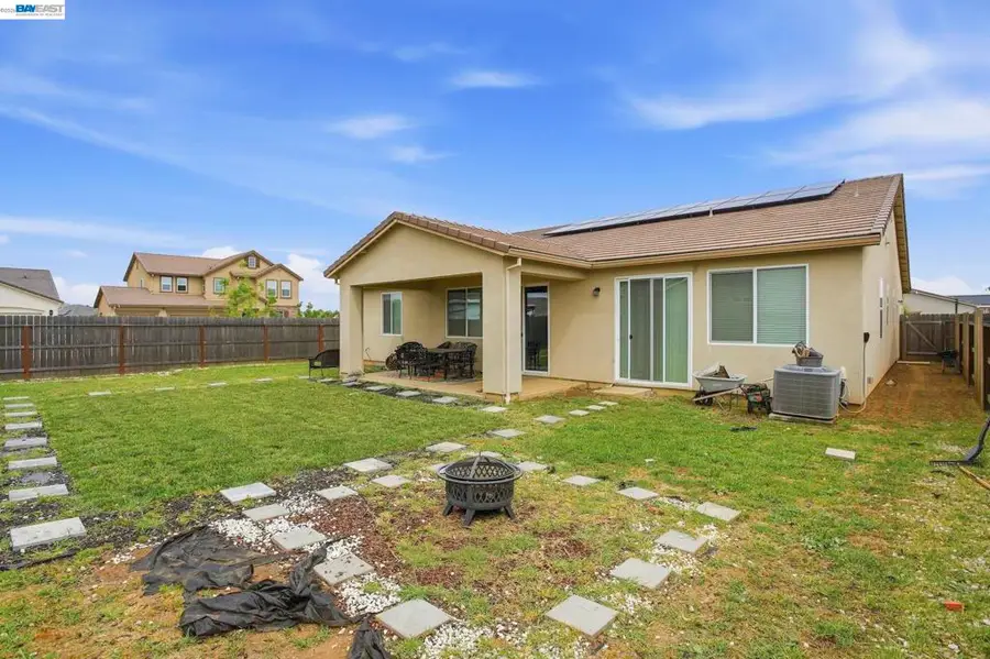 1798 St Croix Ct, Plumas Lake, CA 95961 - #3