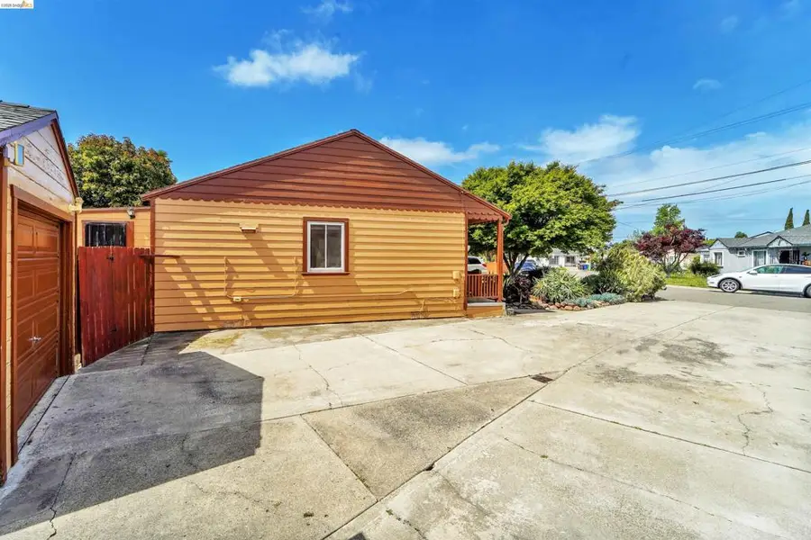 16366 Emery Ct, Ashland, CA 94580 - #3