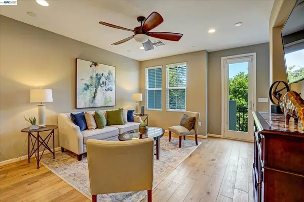 25 Heligan Ln #7, Livermore, CA 94551