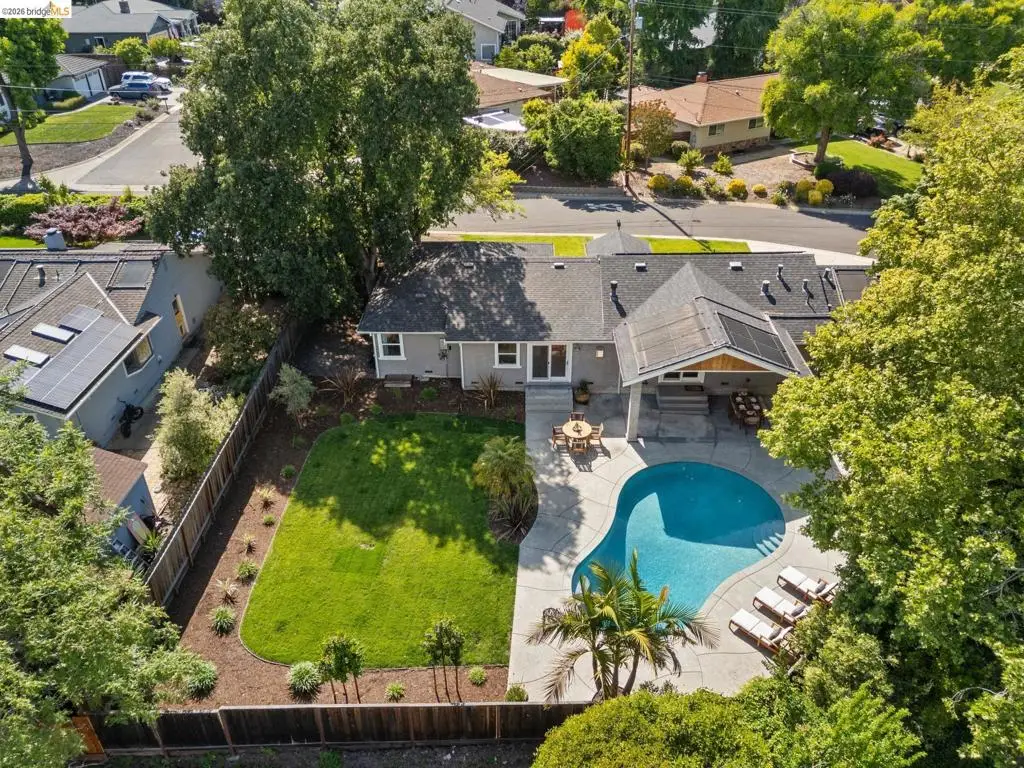 230 Valley Dr, Pleasant Hill, CA 94523 - #1
