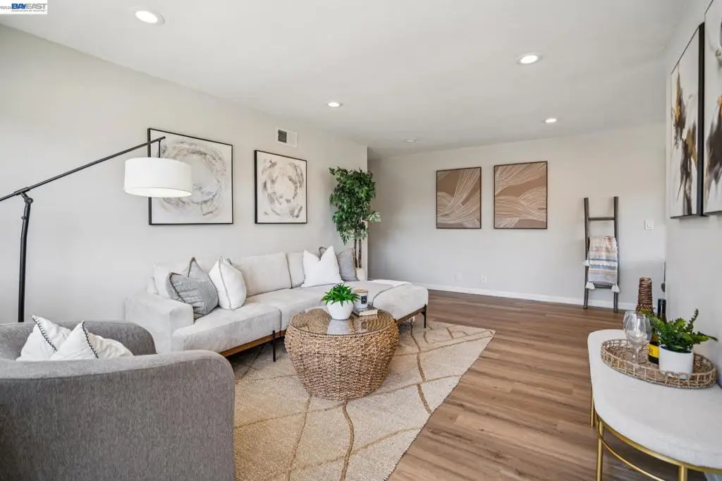2297 Medallion Dr #4, Union City, CA 94587 - #1