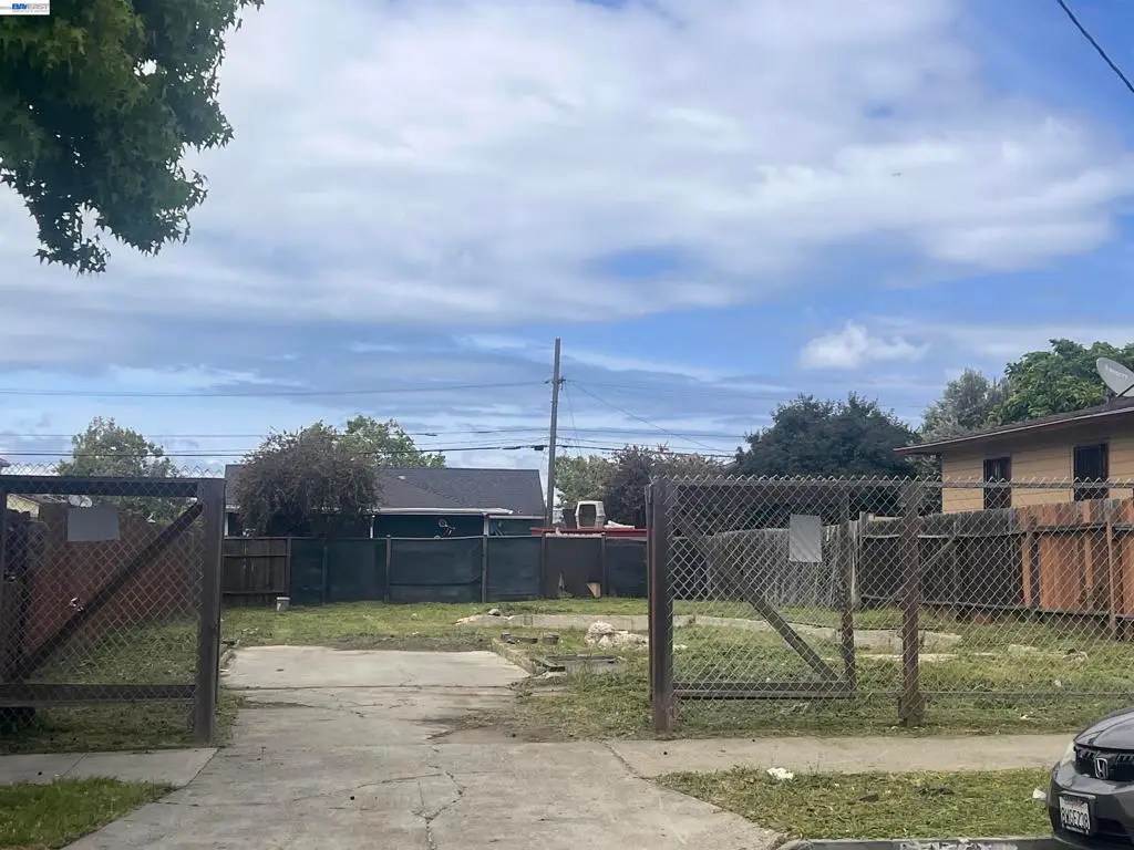 1737 Esmond Ave, Richmond, CA 94801 - #1