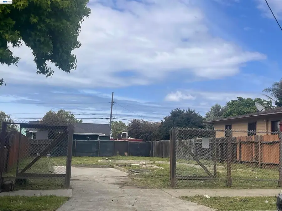 1737 Esmond Ave, Richmond, CA 94801 - #3