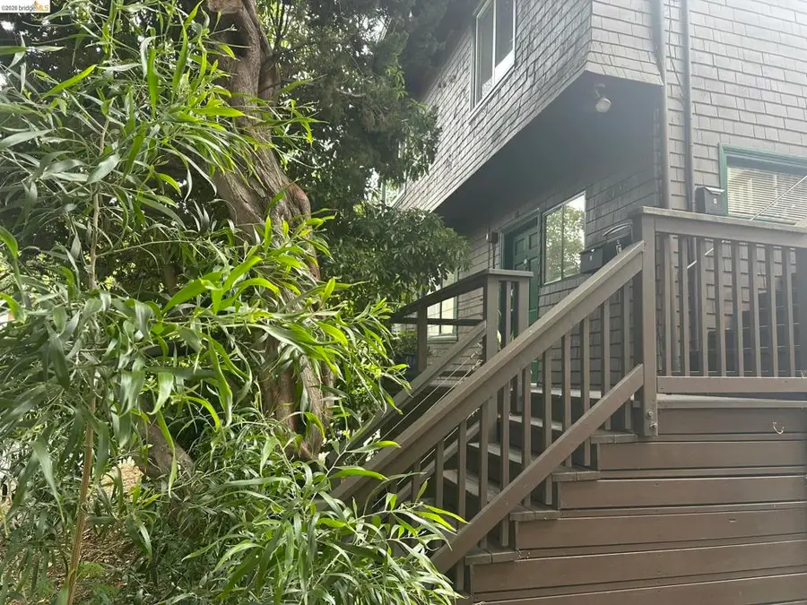 2638 Warring St #A, Berkeley, CA 94704 - #2