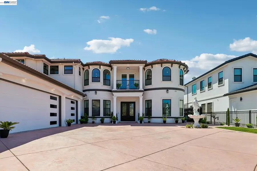 2386 Interlaken Ct, Lodi, CA 95242 - #2