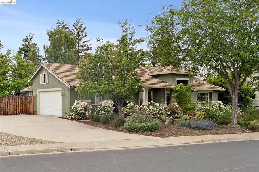 1130 Meadow Dr, Livermore, CA 94551 - #2