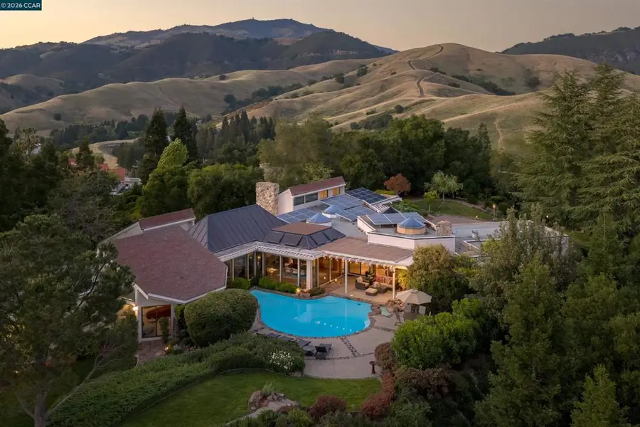 2305 Saddleback Dr, Danville, CA 94506 - #2