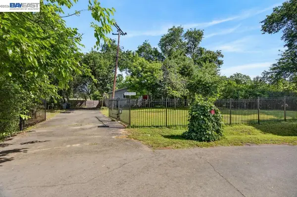 3590 Park Rd, Sacramento, CA 95841