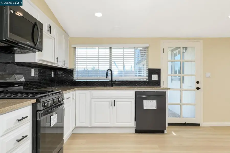 618 Virginia Dr, Rio Vista, CA 94571 - #3