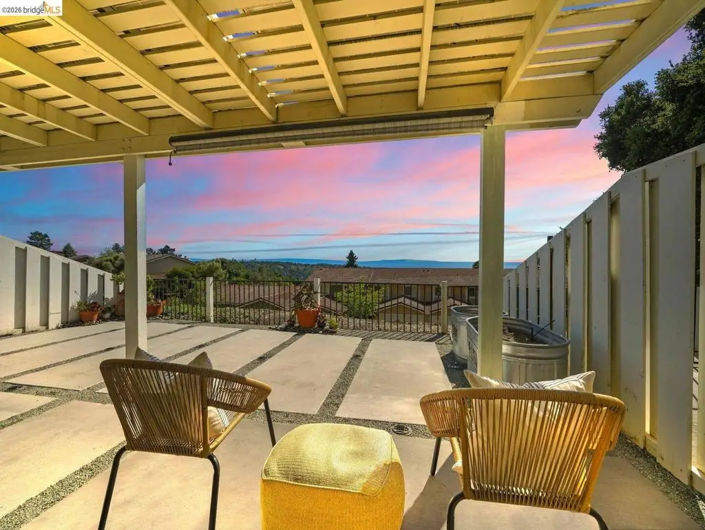 57 Thousand Oaks St, Oakland, CA 94605 - #1