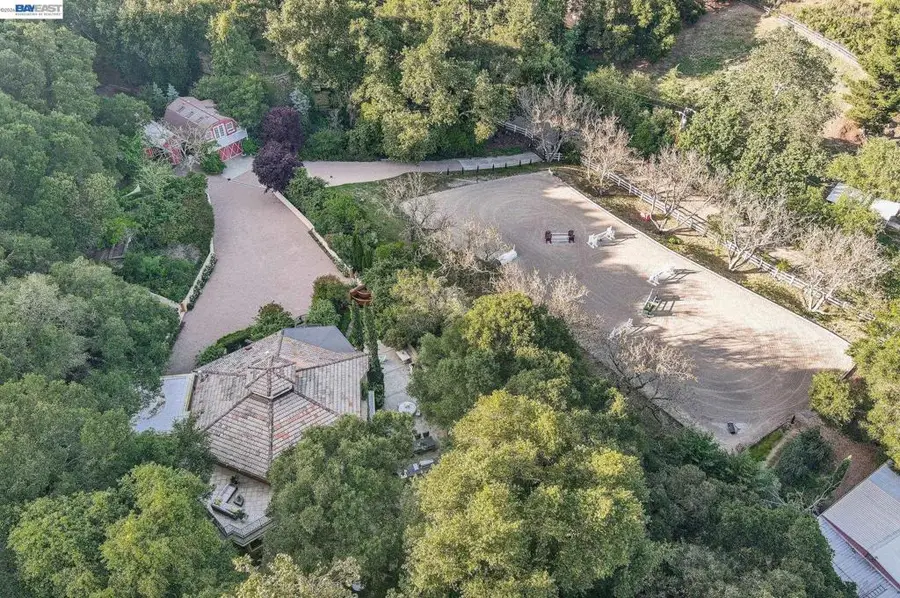 35671 Palomares Rd, Castro Valley, CA 94552 - #2