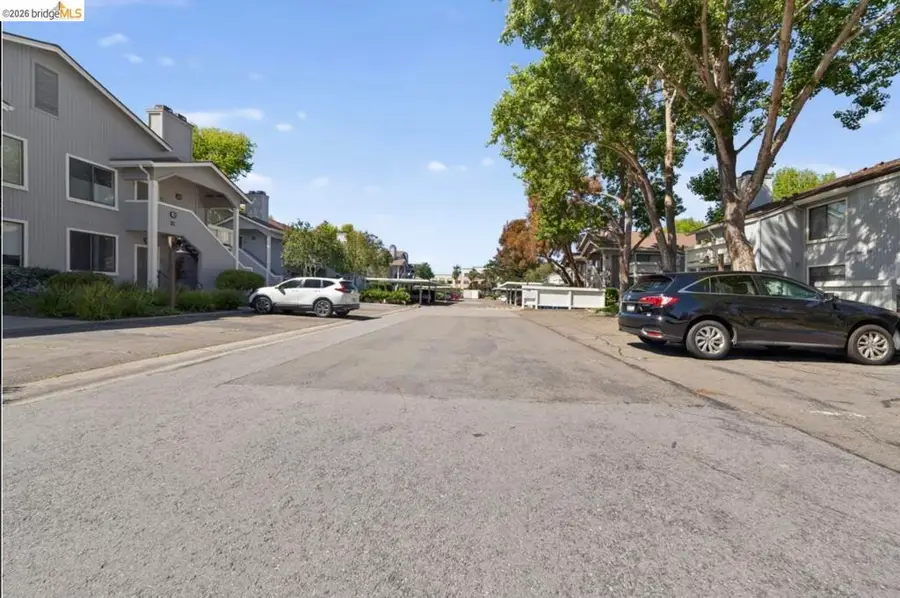 91 Schooner Ct, Richmond, CA 94804 - #3