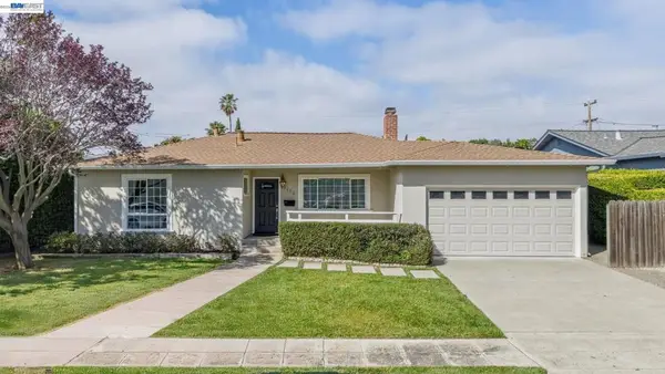 7482 Larkdale Avenue, Dublin, CA 94568