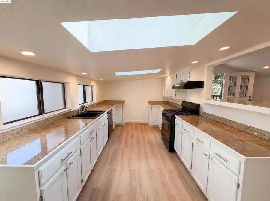 155 Estates Dr, Ben Lomond, CA 95005 - #2