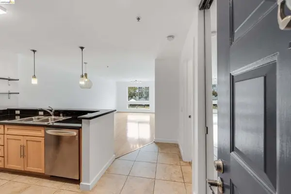 6400 Christie Ave #4225, Emeryville, CA 94608