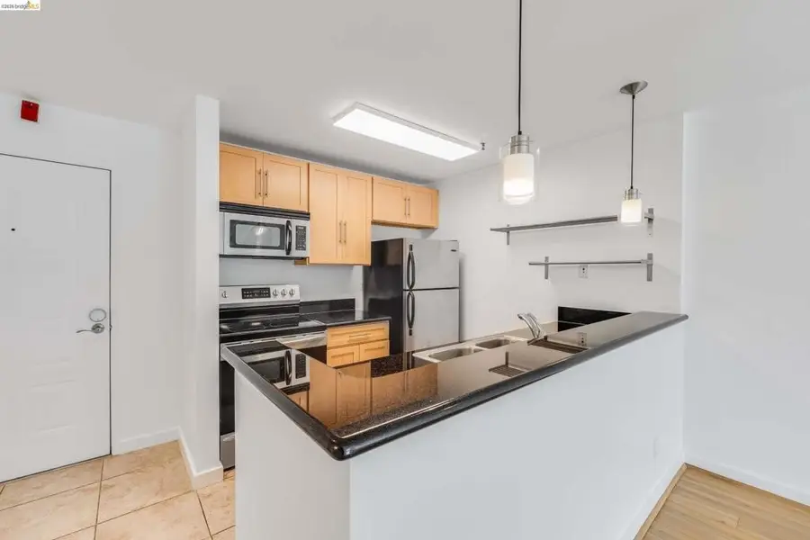 6400 Christie Ave #4225, Emeryville, CA 94608 - #3