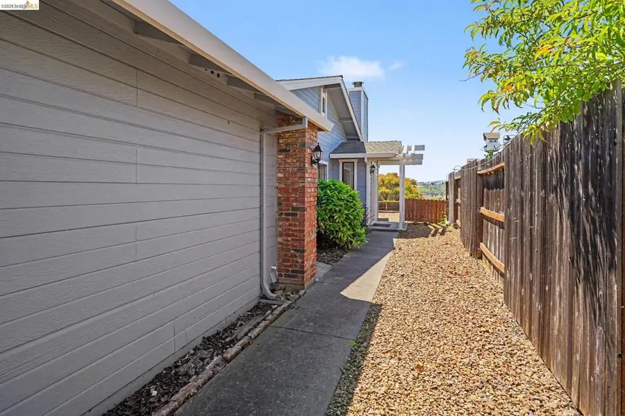 1757 Stuart Ct, Benicia, CA 94510 - #3
