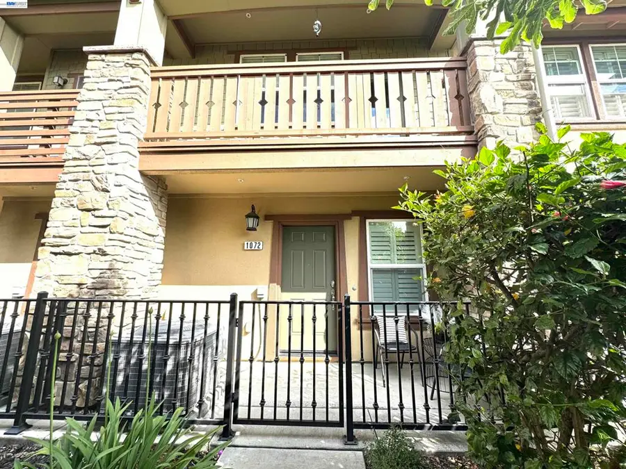1072 Victories Loop, San Jose, CA 95116 - #3